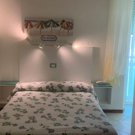 Hotel Rosati Римини Экстерьер фото