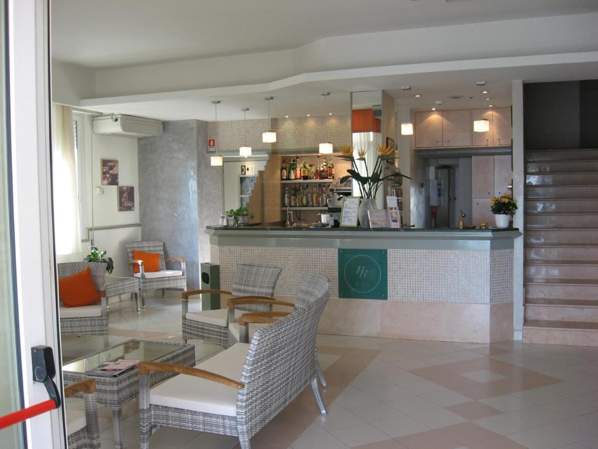 Hotel Rosati Римини Экстерьер фото
