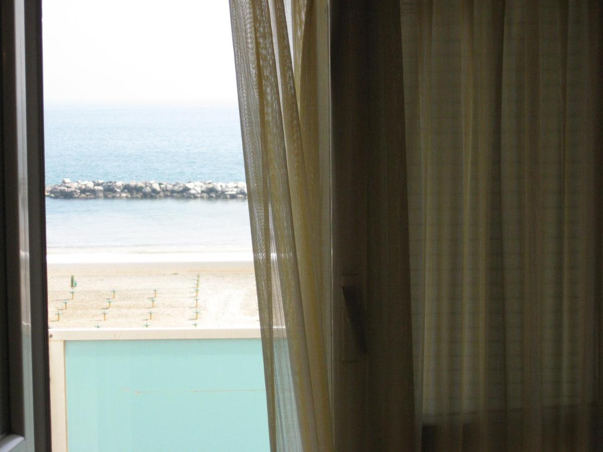 Hotel Rosati Римини Экстерьер фото
