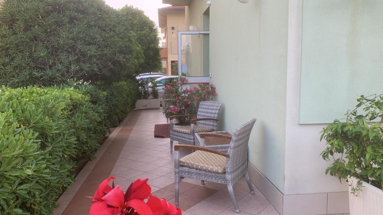 Hotel Rosati Римини Экстерьер фото